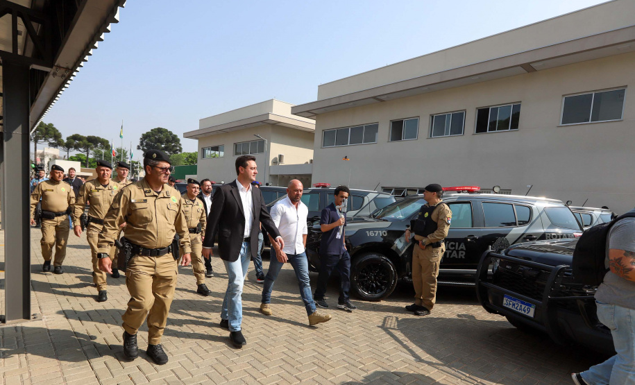 Governador inaugura sede do Batalhão de Patrulha Escolar e entrega 52 viaturas da Rotam