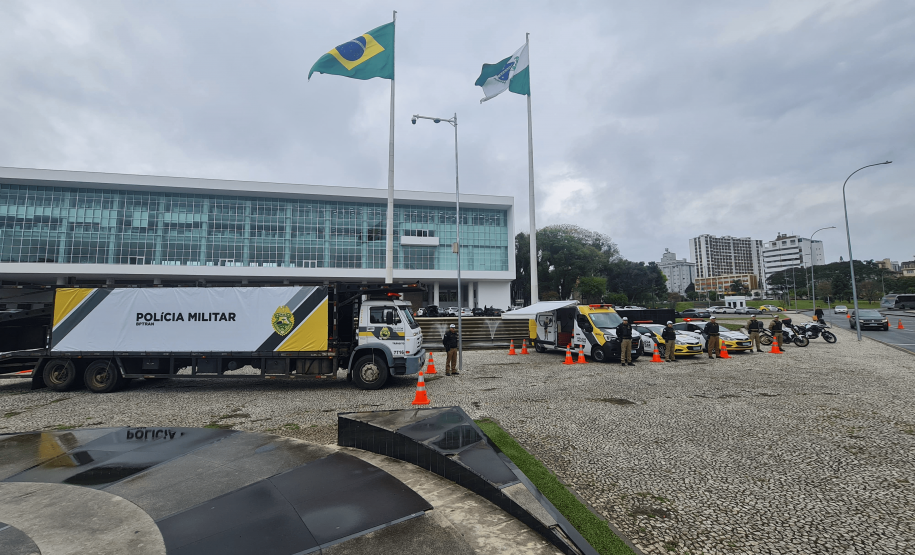 PMPR participa da abertura da semana nacional de trânsito