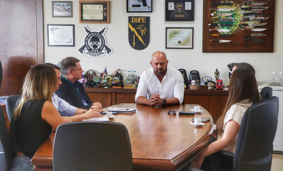 SESP recebe visita de representantes do Consulado dos EUA