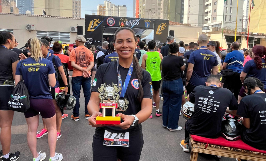 6ª Corrida do Fogo leva mais de duas mil pessoas às ruas de Curitiba