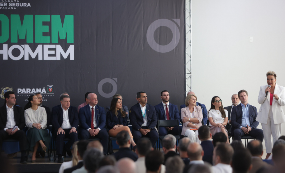 Governador lança projeto de conscientização para combater violência contra a mulher