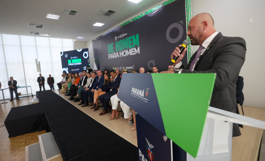 Governador lança projeto de conscientização para combater violência contra a mulher