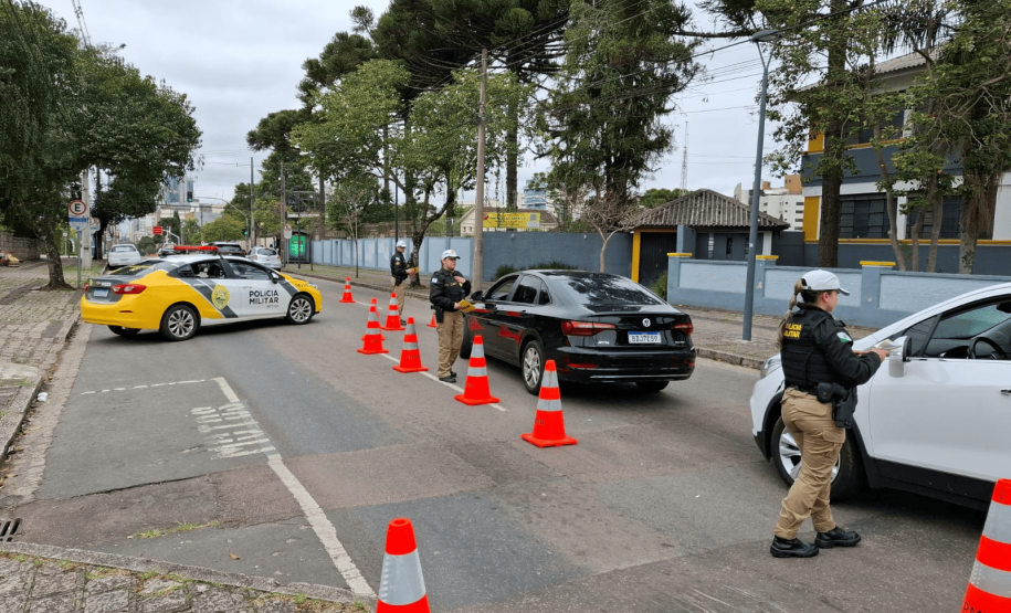 PMPR participa da abertura da semana nacional de trânsito
