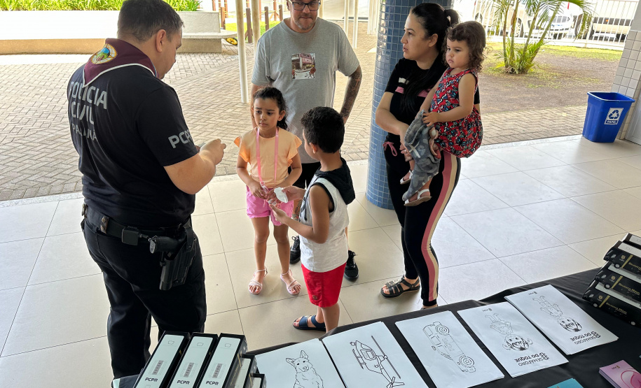 PCPR na Comunidade leva serviços de polícia judiciária, orientações e palestras para mais de 2,1 mil pessoas em Curitiba e Faxinal