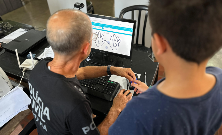 PCPR na Comunidade leva serviços de polícia judiciária e orientações a mais de mil pessoas em Curitiba e Nova Santa Bárbara