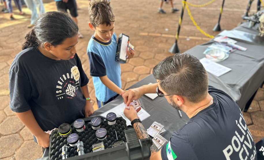 PCPR na Comunidade leva serviços de polícia judiciária e orientações a mais de mil pessoas em Curitiba e Nova Santa Bárbara