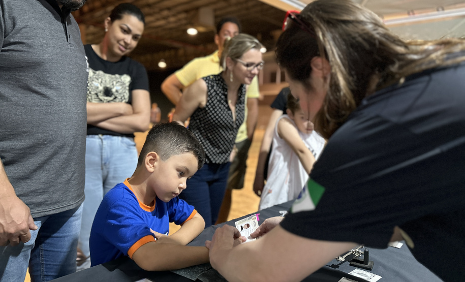 PCPR na Comunidade leva atendimento a moradores de Toledo, Cascavel e Carlópolis