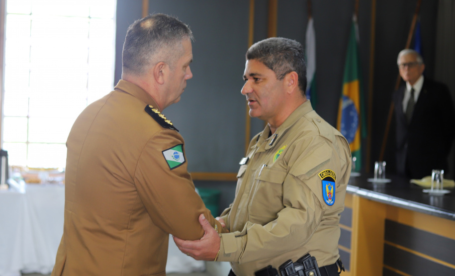 Solenidade militar marca passagem de função de Corregedor-Geral da PMPR