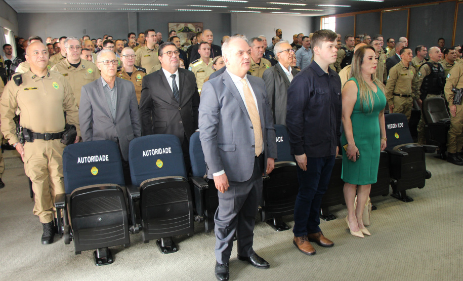 Solenidade militar marca passagem de função de Corregedor-Geral da PMPR