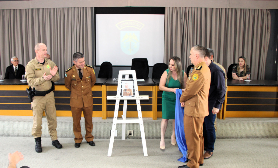 Solenidade militar marca passagem de função de Corregedor-Geral da PMPR