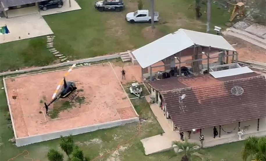 Operação da PCPR contra o tráfico de drogas prende 10 e apreende dois helicópteros