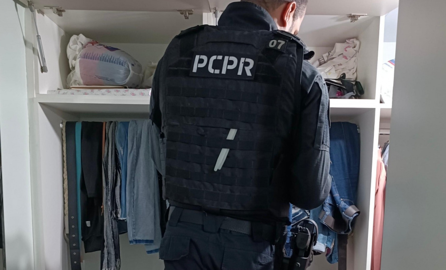 Operação da PCPR contra o tráfico de drogas prende 10 e apreende dois helicópteros