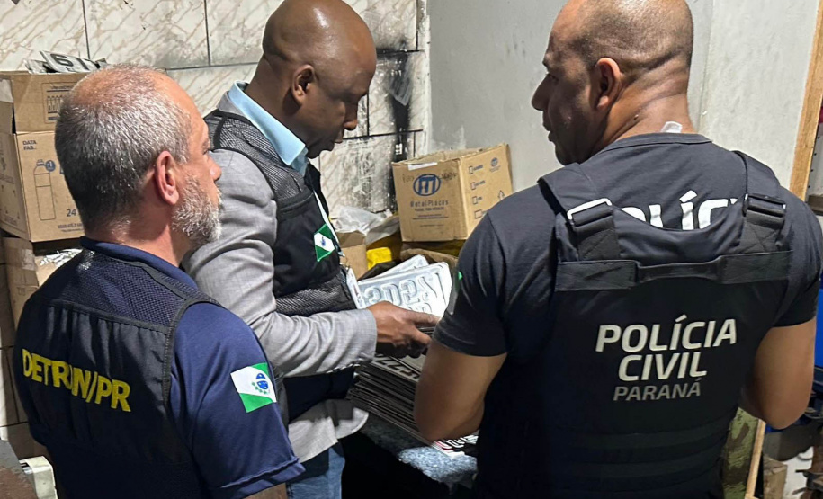 Operação da PCPR e Detran mira empresas de emplacamento de veículos
