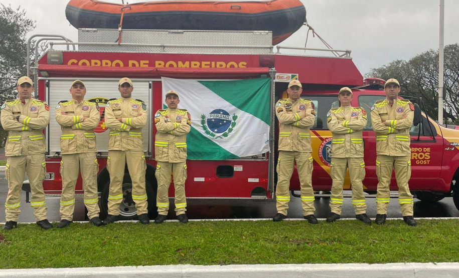 Rio Grande do Sul homenageia bombeiros do Paraná no Feriado Farroupilha