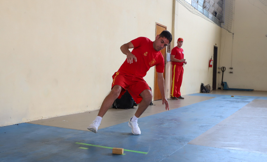 Corpo de Bombeiros inicia testes físicos para curso de formação de guarda-vidas