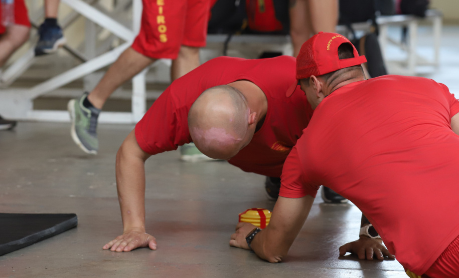 Corpo de Bombeiros inicia testes físicos para curso de formação de guarda-vidas