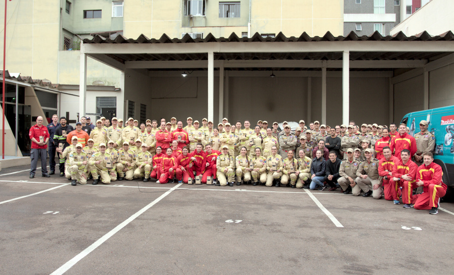 Equipe do Corpo de Bombeiros de Cascavel vence desafio estadual de salvamento veicular