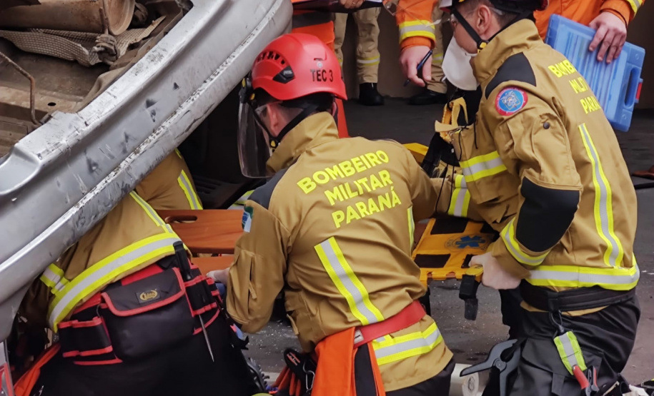Equipe do Corpo de Bombeiros de Cascavel vence desafio estadual de salvamento veicular