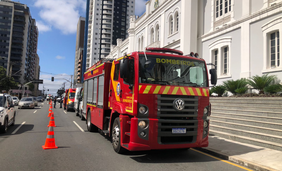 PMPR participa de simulado de crise em shopping de Curitiba