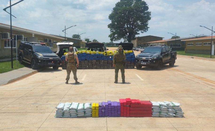 Polícia Militar do Paraná apreende quase três toneladas de maconha em Terra Roxa