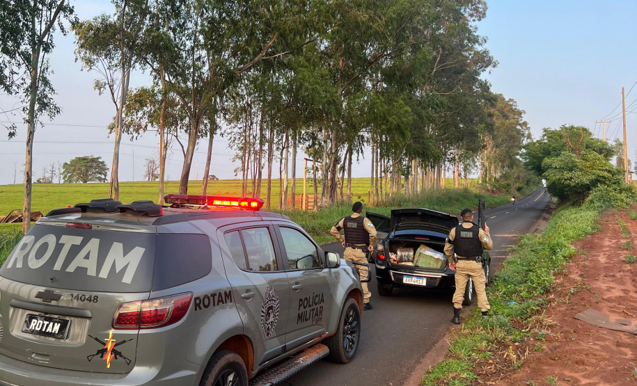 PMPR apreende mais de meia tonelada de maconha em abordagem a veículo