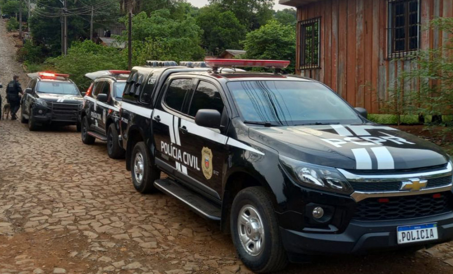 PCPR prende três pessoas em flagrante em operação contra o tráfico em Pato Branco