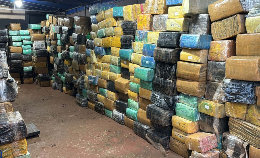 Polícia Civil do Paraná apreende 11 toneladas de maconha em Foz do Iguaçu