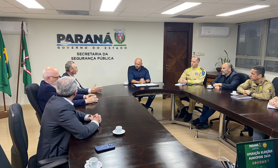Secretário da Segurança Pública se reúne com lideranças das associações de comércio, bares e restaurantes para discutir a segurança nas eleições