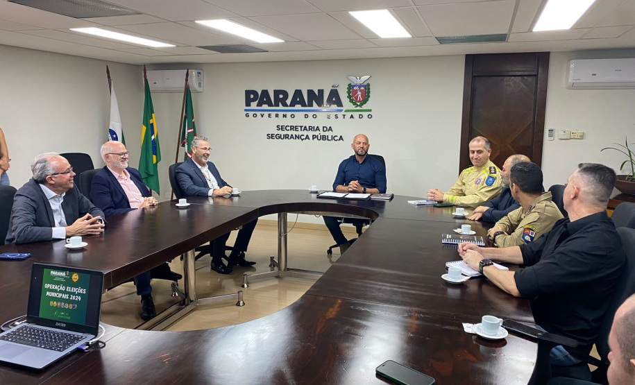 Secretário da Segurança Pública se reúne com lideranças das associações de comércio, bares e restaurantes para discutir a segurança nas eleições