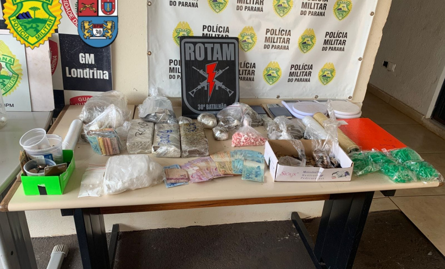 PMPR prende dupla suspeita de tráfico de drogas em Londrina