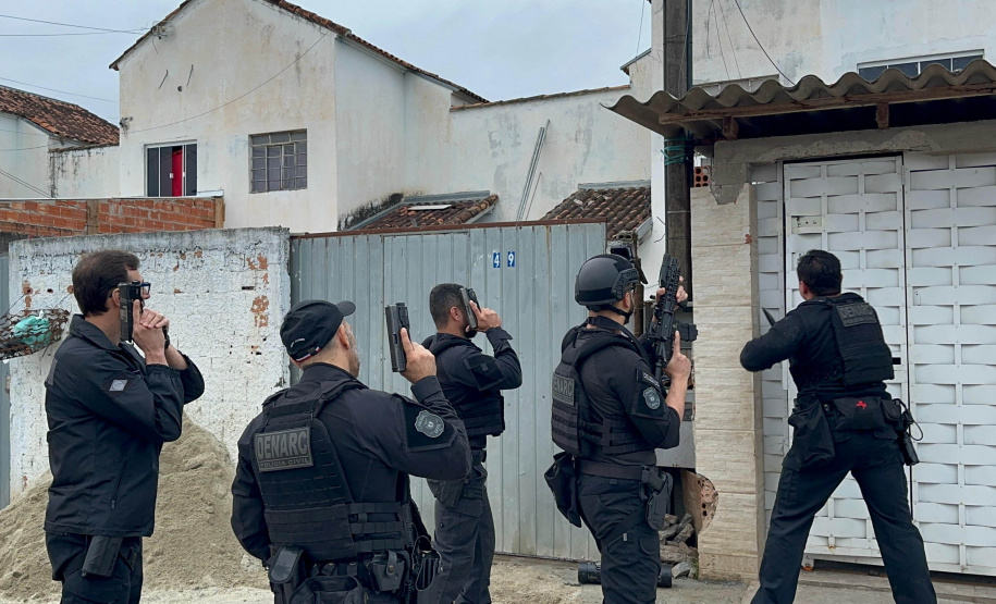 Megaoperação da Polícia Civil cumpre 137 mandados contra o tráfico em três estados