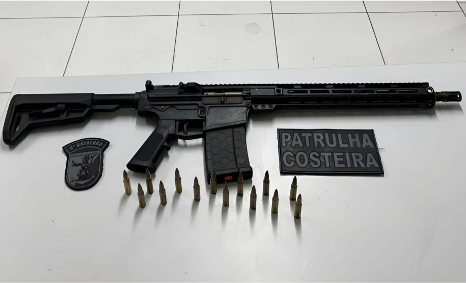 PMPR descobre estufas com 327 pés de maconha em Curitiba e apreende fuzil no Litoral