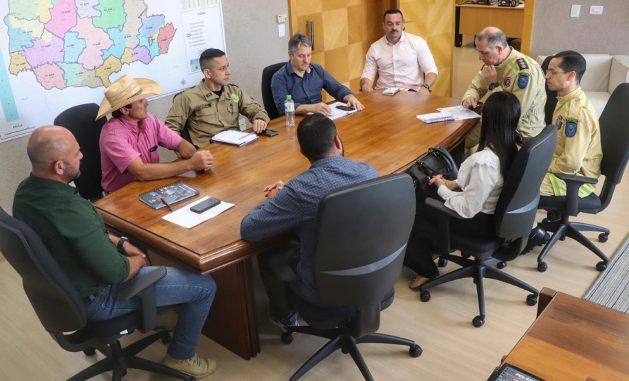 Secretário Hudson recebe comitiva de Colorado