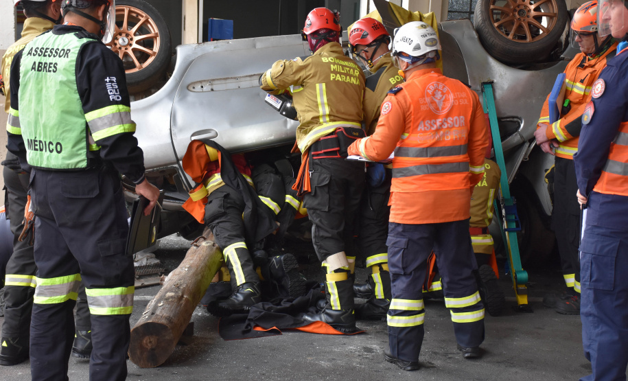 Bombeiros do Paraná conquistam bons resultados no Mundial de Salvamento Veicular