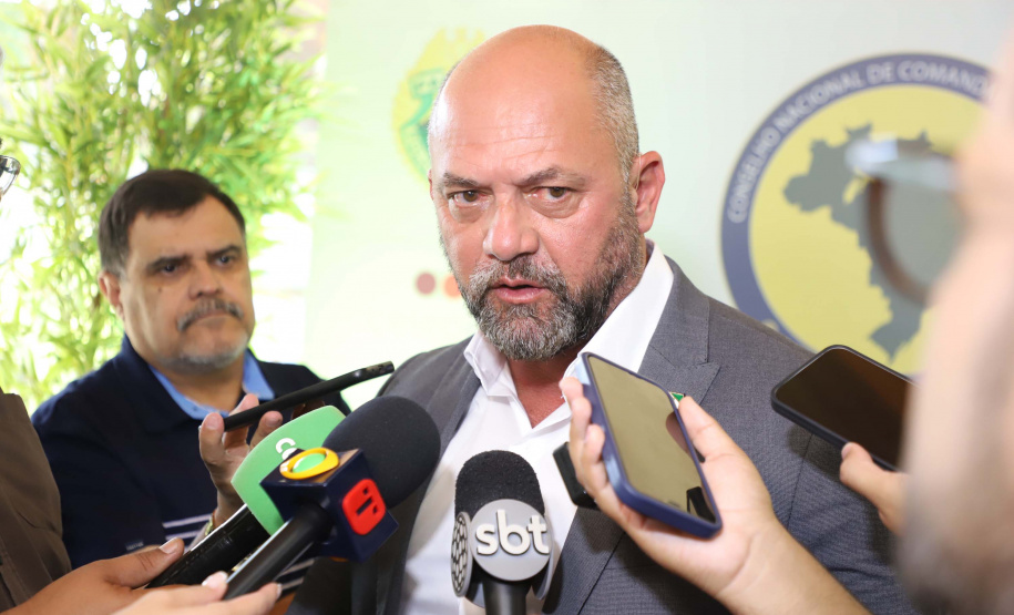 Ratinho Junior ressalta bons índices da segurança do Paraná em reunião com PMs de todo o Brasil