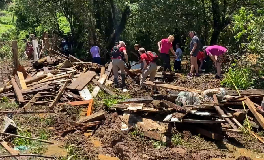 Corpo de Bombeiros encontra menina desaparecida em General Carneiro