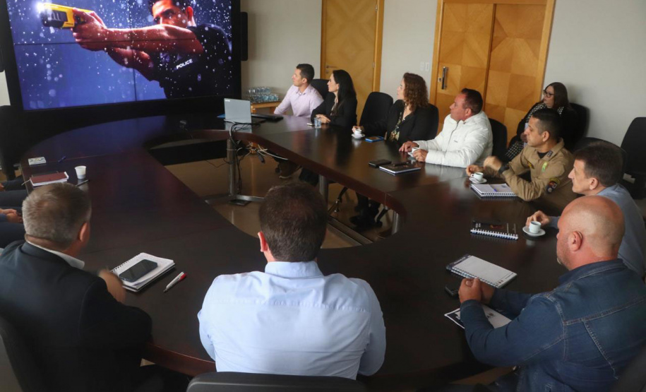 Estado compra 1,4 mil armas não letais para auxiliar trabalho das forças de segurança