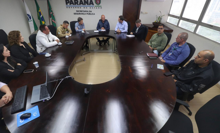 Estado compra 1,4 mil armas não letais para auxiliar trabalho das forças de segurança