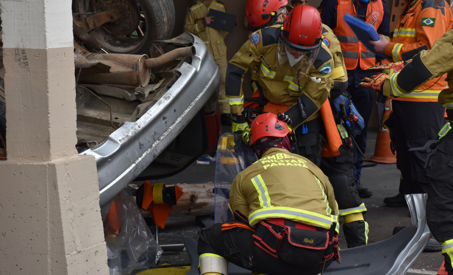 Equipe do Paraná disputa Mundial de Salvamento Veicular em Portugal