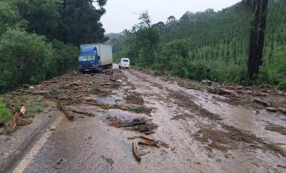 Com tropa de elite, Bombeiros reforçam equipe de busca por criança em General Carneiro