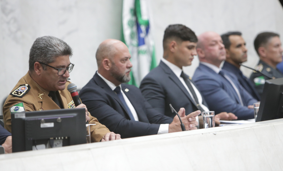 Secretário Hudson recebe homenagem na Assembleia Legislativa