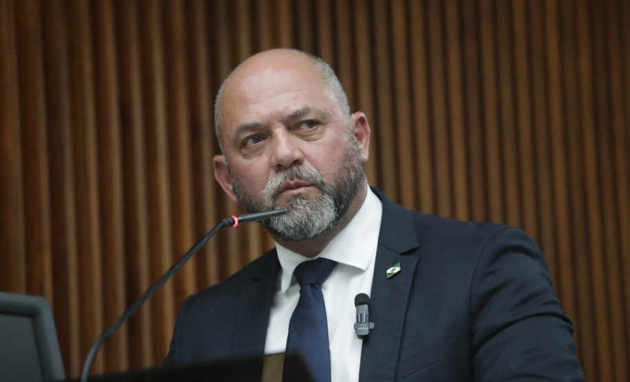 Secretário Hudson recebe homenagem na Assembleia Legislativa