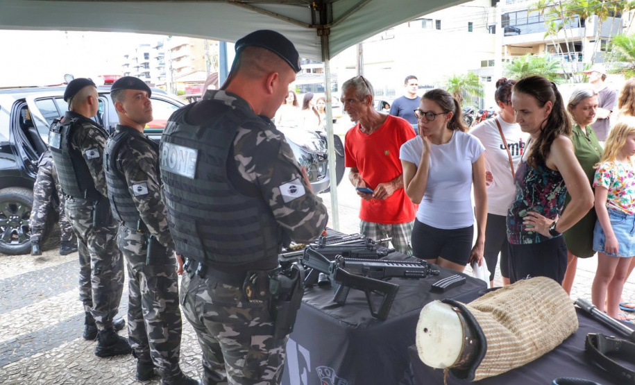 Forças de segurança do Paraná iniciam Ciclo de Exposições no Litoral