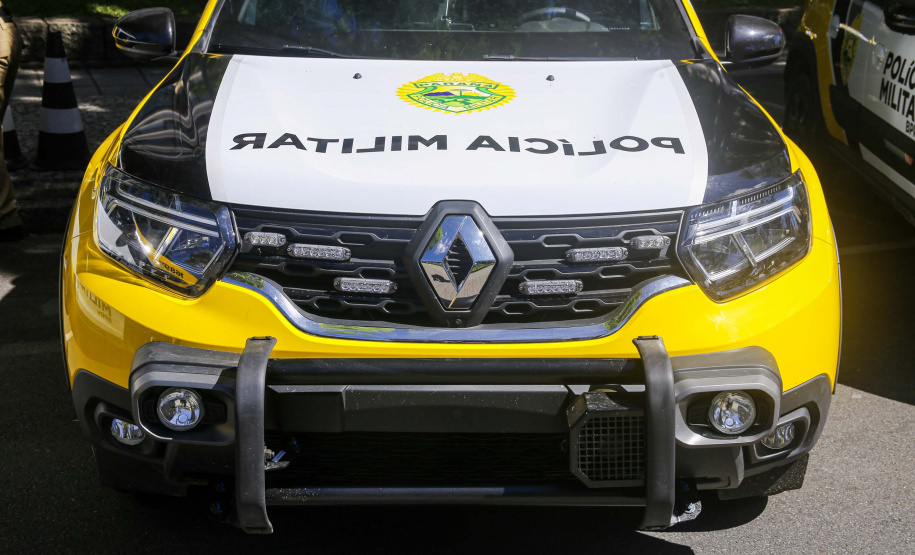 Reforço nas estradas: DER/PR entrega 36 viaturas e 5 cães ao Batalhão de Polícia Rodoviária