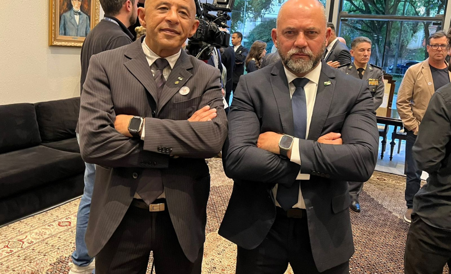 Secretário Hudson recebe homenagem na Assembleia Legislativa