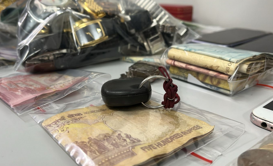 Em 2h30, PMPR esclarece mega furto em Curitiba e prende cinco pessoas