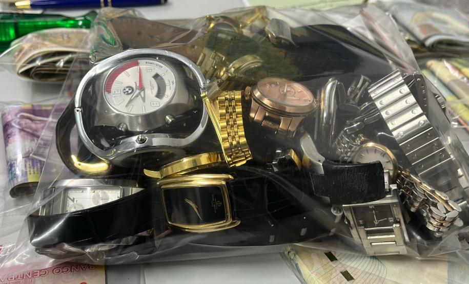 Em 2h30, PMPR esclarece mega furto em Curitiba e prende cinco pessoas