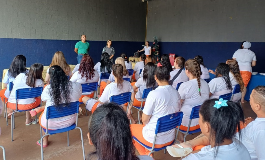 Curso profissionalizante em panificação forma 15 mulheres privadas de liberdade em Foz do Iguaçu