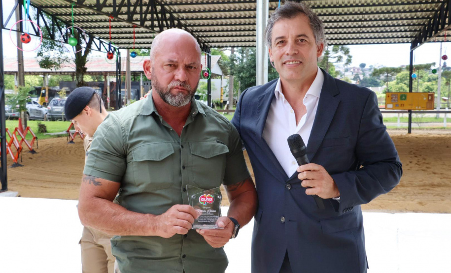 Regimento de Polícia Montada ganha picadeiro coberto para prática de equoterapia