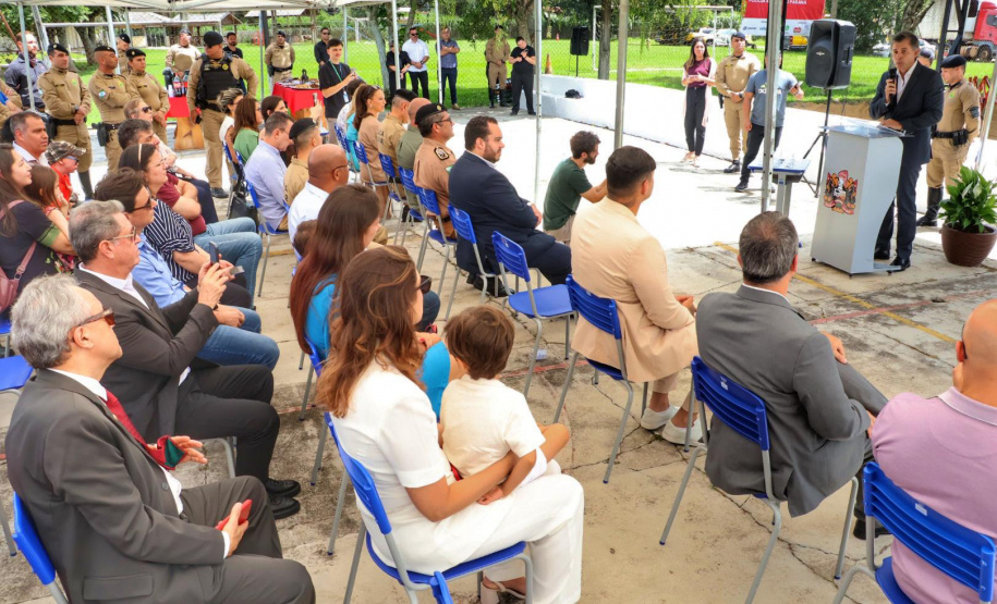 Regimento de Polícia Montada ganha picadeiro coberto para prática de equoterapia